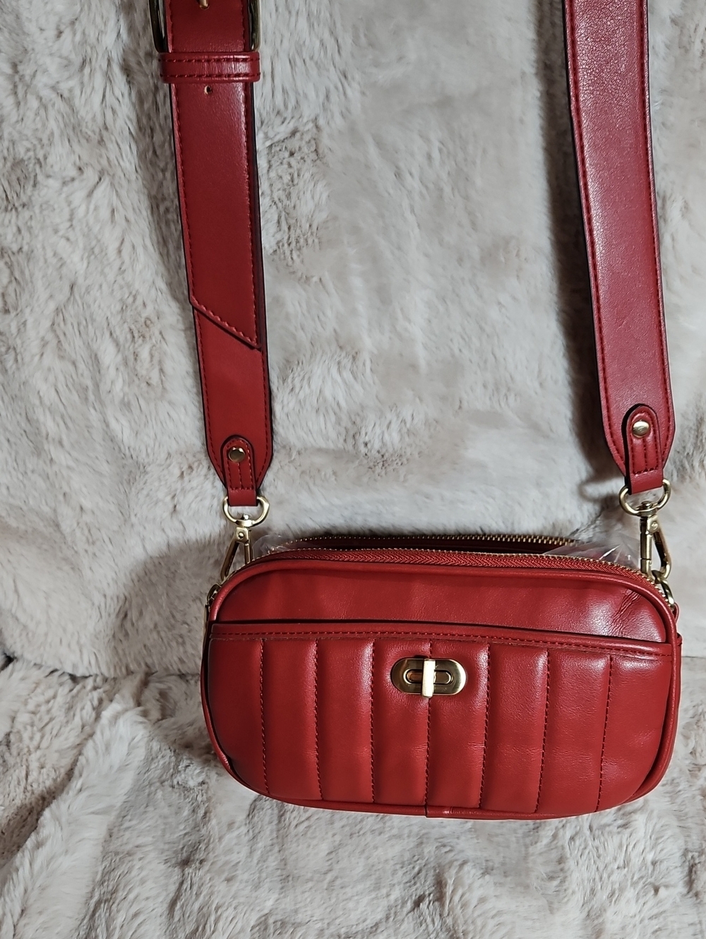 New Time And Tru Red Vegan Quilted Crossbody Bag with Gold Hardware